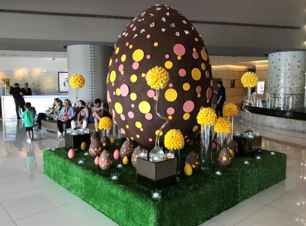 Easter egg weighing 80 kilos, that is partially made of dark chocolate, is displayed at hotel in Dubai, United Arab Emirates, March 26, 2018. Picture taken March 26, 2018. Easter egg weighing 80 kilos, that is partially made of dark chocolate, is displayed at hotel in Dubai, United Arab Emirates, March 26, 2018. Picture taken March 26, 2018.
