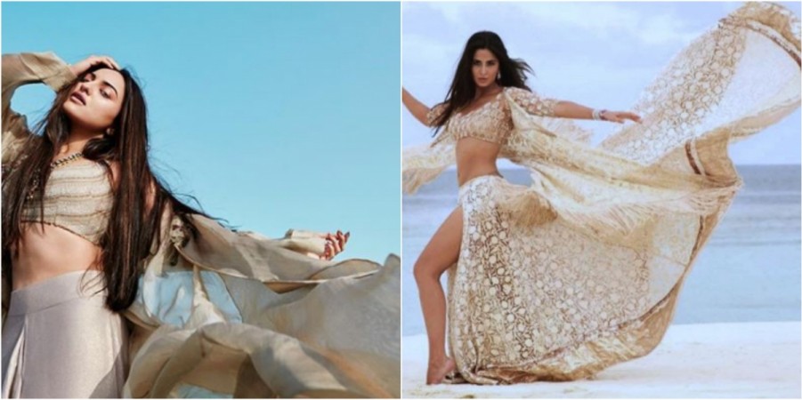 Sonakshi Sinha and Katrina Kaif's bridal shoot Sonakshi Sinha and Katrina Kaif
