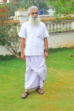 Women who wear jeans give birth to transgender kids, says Kerala professor Rajith Kumar