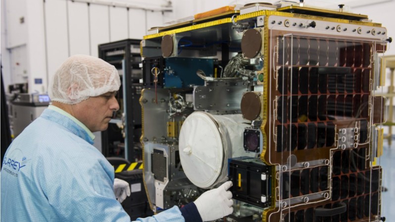 The RemoveDEBRIS satellite which weighs around 100 kg RemoveDEBRIS