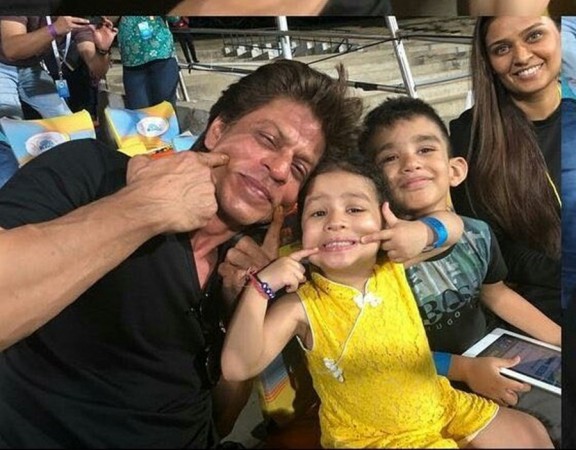 Shah Rukh Khan, MS Dhoni's daughter Ziva Dhoni Shah Rukh Khan, Ziva Dhoni