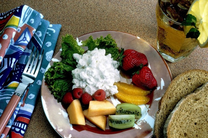Representational image. fruit and cottage cheese