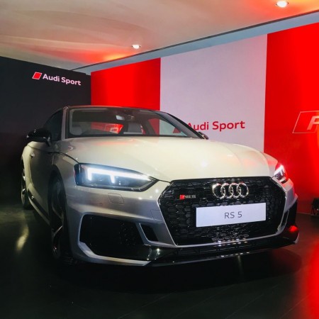 2018 Audi RS 5 is powered by a smaller 2.9-liter V6 twin-turbocharged petrol engine 2018 Audi RS 5