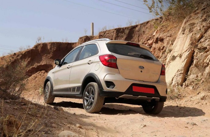 Ford Freestyle boasts off 15mm extra ground clearance and sporty suspension set up over the Figo hatchback. Ford Freestyle
