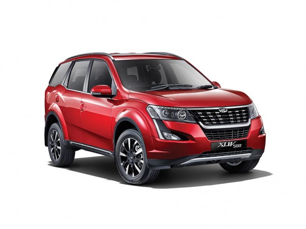 2018 Mahindra XUV500 gets new design, plush, interiors and higher power and torque. 2018 Mahindra XUV500, 2018 Mahindra XUV500 India