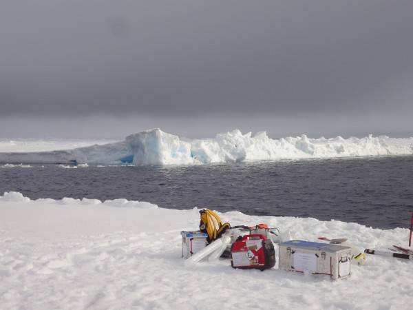 Researchers collect samples of sea ice Arctic ice