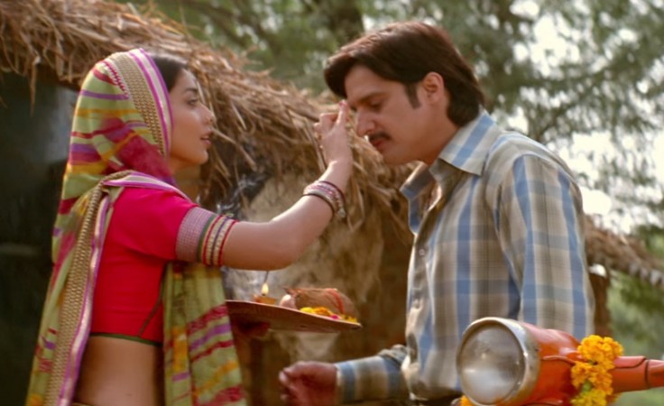 Shriya Saran with Jimmy Sheirgill in Phamous. Shriya Saran with Jimmy Sheirgill