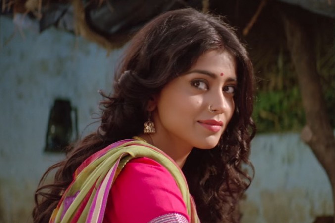 Shriya Saran in Phamous. Shriya Saran in Hindi film Phamous