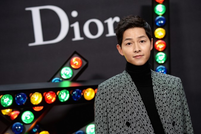Song Joong-ki at the Paris Fashion Week at Grand Palais on January 20, 2018 Song Joong-Ki