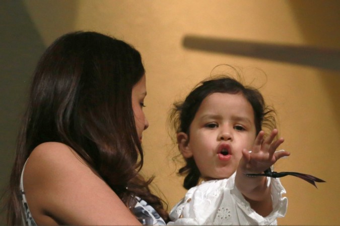 File photo of MS Dhoni's wife Sakshi (L) and daughter Ziva (R). Ziva Dhoni