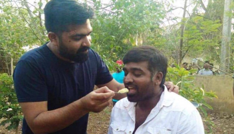 Simbu with Vijay Sethupathi from Chekka Chivantha Vaanam. Simbu with Vijay Sethupathi
