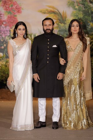 Karisma Kapoor, Saif Ali Khan, Kareena Kapoor at Sonam Kapoor-Anand Ahuja's reception Karisma Kapoor, Saif Ali Khan, Kareena Kapoor