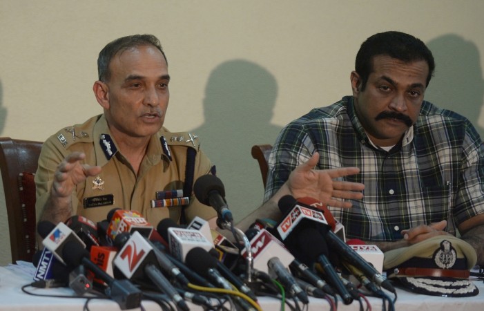 Mumbai top cops --Satyapal Singh (Left), and Himanshu Roy (Right) himanshu roy
