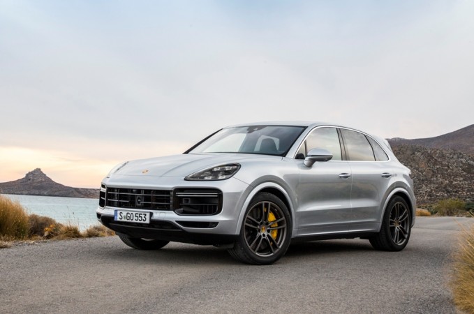 2018 Porsche Cayenne Turbo can accelerate from zero to 100kmph in 4.1 seconds 2018 Porsche Cayenne Turbo