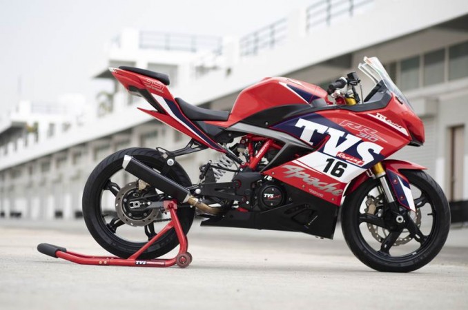 TVS Apache RR 310 race version