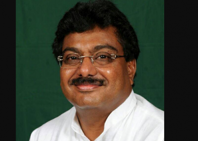 MB Patil was denied a cabinet minister berth for lobbying for separate religion tag for Lingayat community and the that led to loss of deposits for Congress in North Karnataka. MB Patil, Congress, Lingayat leaders