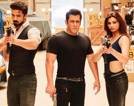 Race 3 cast: Saqib Saleem, Salman Khan, Daisy Shah Salman Khan, Race 3