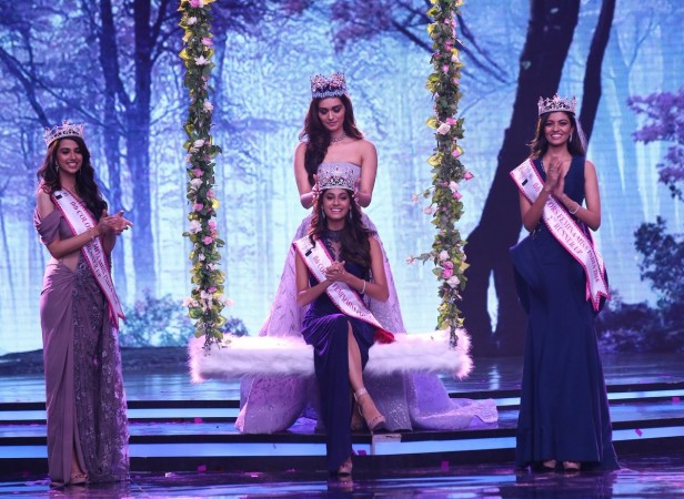 Miss World 2017 Manushi Chhillar crowns Anukreethy Vas as Miss India 2018 Miss India 2018