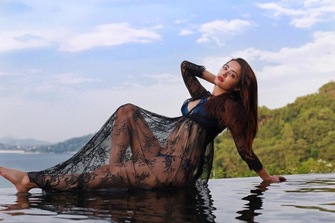 Surveen Chawla's latest bikini photoshoot Surveen Chawla