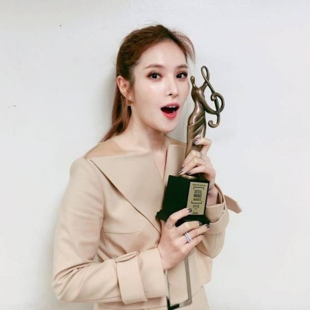 Singer Gummy to marry actor Jo Jung-Suk Singer Gummy