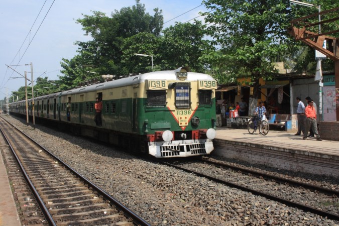 The couple were harassed in the local train. (Representational Image) Kolkata local train