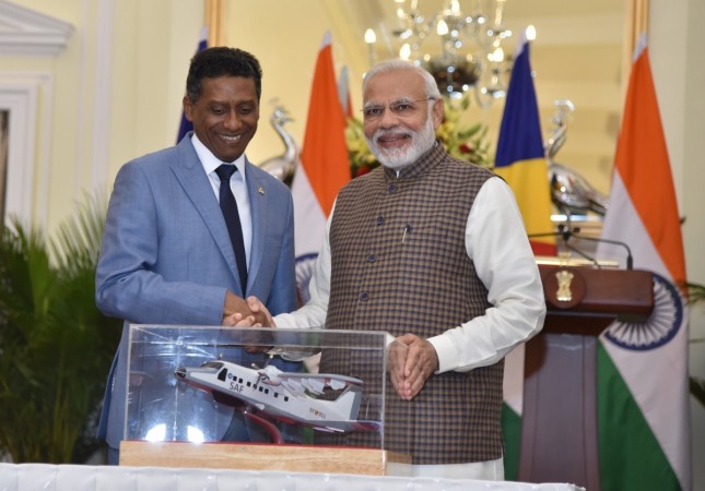 Indian PM Modi and Seychelles president Faure seychelles deal