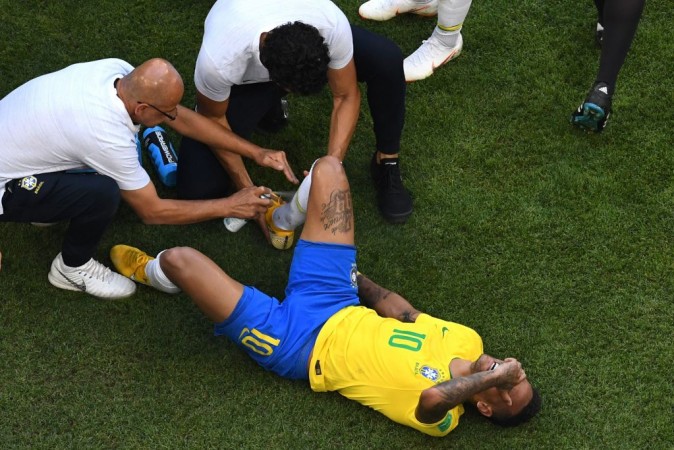 Neymar suffered multiple fouls during Brazil's Round of 16 match against Mexico on Monday. Neymar