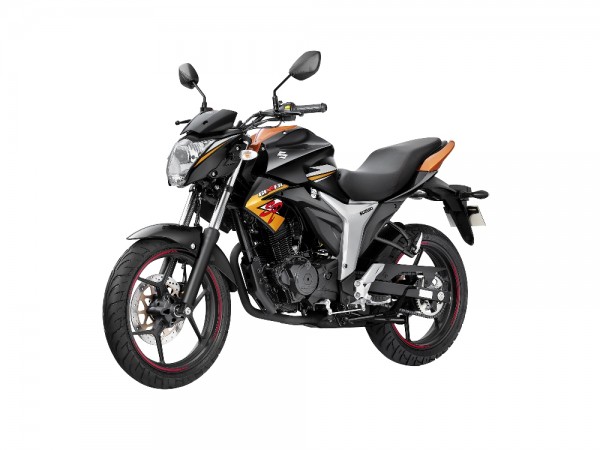   2018 Suzuki Gixxer SP "title =" 2018 Suzuki Gixxer SP Edition comes with a new combination of gold and black color "width =" 660 "height =" auto "tw =" 1000 "th =" 750 "/> [19659002] The Suzuki Gixxer SP 2018 Edition comes with a new combination of gold and black color </span></figcaption>
</p>
</div>
</div>
<p>  Suzuki Motorcycle India Private Limited (SMIPL) launches the 2018 edition of the Gixxer SP and the Gixxer SP SF in 2018 Suzuki Gixxer SP comes standard with ABS, the Gixxer SF SP is priced at Rs 87,250 and the Gixxer SF SP is available with fuel injection and ABS The price of the Gixxer SF SP is 1.00,630 Rs, the two ex-showroom awards, Delhi. </p>
<p>  Suzuki Motorcycle India a The SP range of Gixxer binoculars has been glamorous with a new combination of black and gold color.The Suzuki is qualified as Metallic Majestic Gold / Black Sparkle Glbad.L & # 39 2018 edition also includes a new unique emblem SP 2018 and new graphics on the capo t before and the fuel. tank that adds to the premium appeal of motorcycles. </p>
<div clbad=