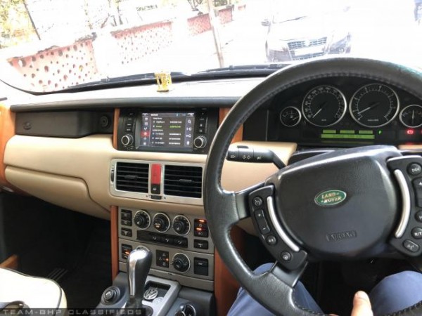 Amitabh Bachchan's Range Rover