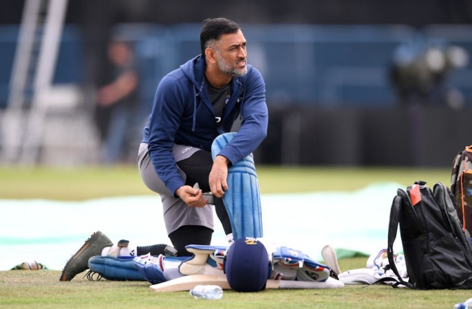 MS Dhoni MS Dhoni