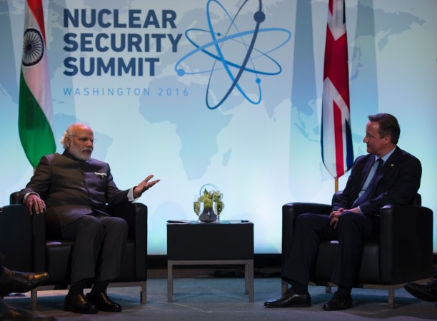 Narendra Modi and former British Prime Minister David Cameron modi cameron