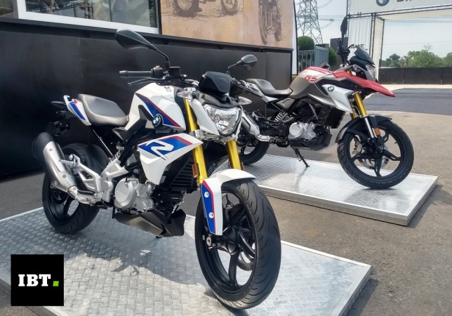 BMW G 310 R (left) and G 310 GS (right) BMW G 310 R and G 310 GS