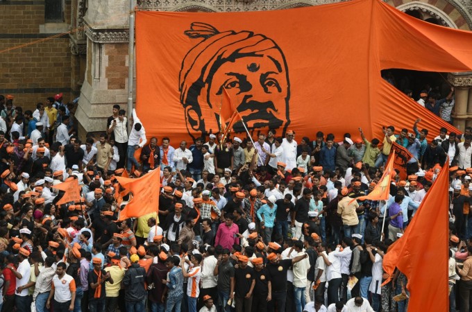 Protestors block the Sion Panvel highway. maratha bandh