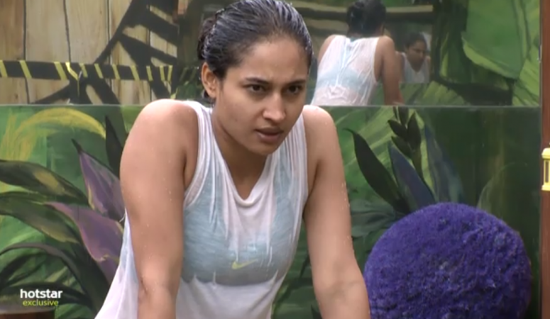 Bigg Boss Telugu 2 Wildcard contestant Pooja Ramachandran appears like a tough-master. She performed her first session of tasks with ease. Wildcard contestant Pooja Ramachandran to give a tough competition to Bigg Boss Telugu 2 contestants