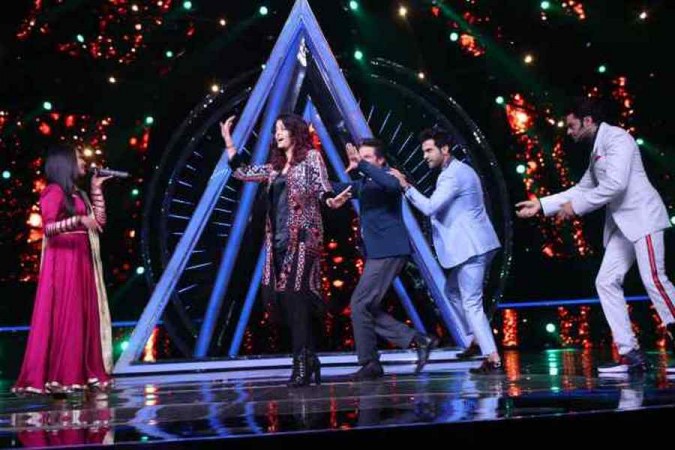 Aishwarya Rai Bachchan and Anil Kapoor dance on Indian Idol 10 Indian Idol 10: Aishwarya Rai Bachchan and Anil Kapoor