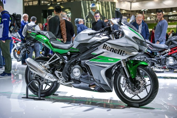 Benelli 302R Benelli 302R