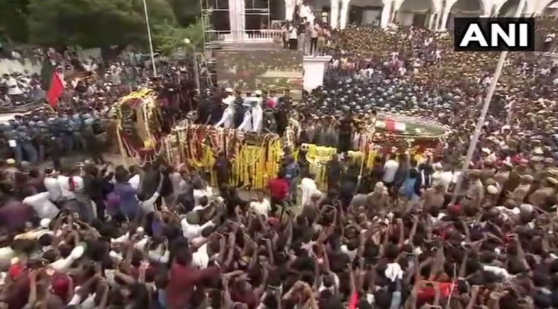 Karuna Nidhi last journey
