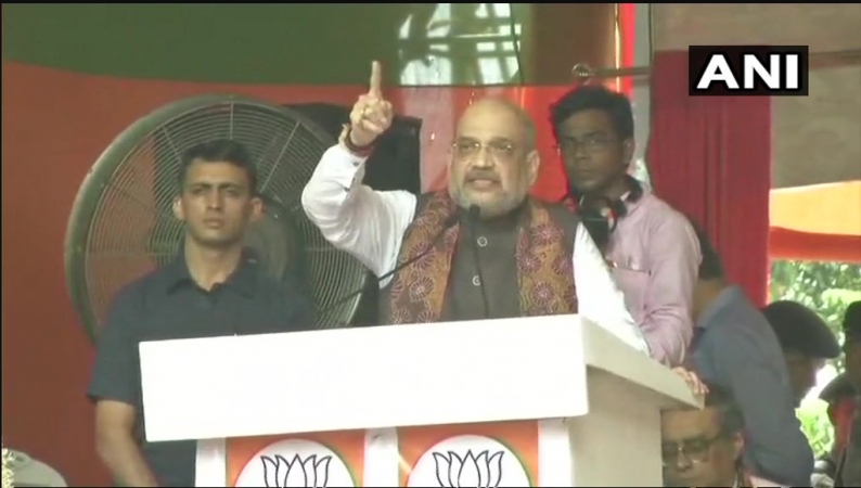 Shah addressing the rally amit shah kolkata rally