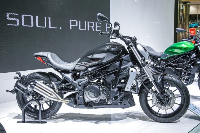 Benelli 402S at the 2017 EICMA show Benelli 402S, Benelli 302S