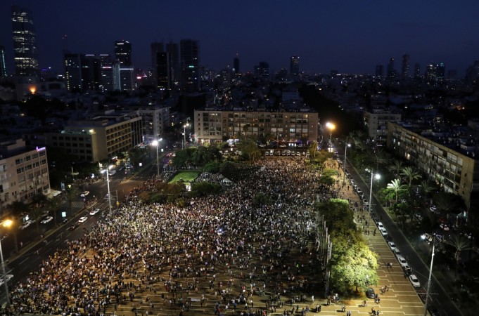 Arabs protesting against the new law in Israel israel jews arabs