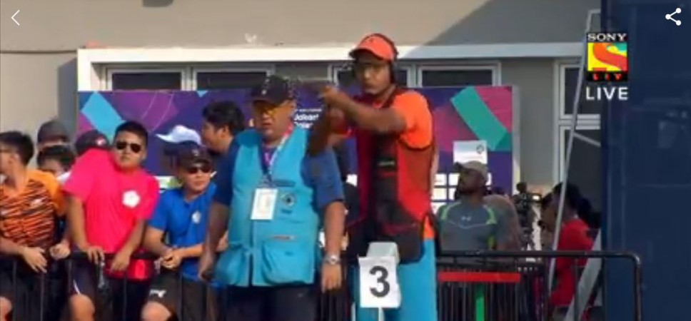 Lakshay won the silver medal in men's trap final Lakshay