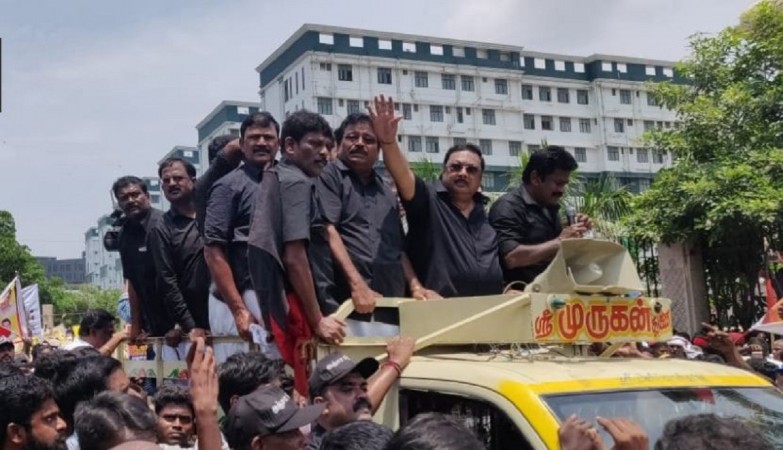 (Source: ANI) Alagiri rally in Chennai
