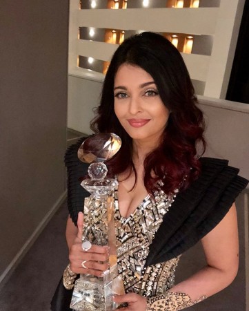 Aishwarya Rai Bachchan honoured by WIFT India. Aishwarya Rai Bachchan honoured by WIFT India.