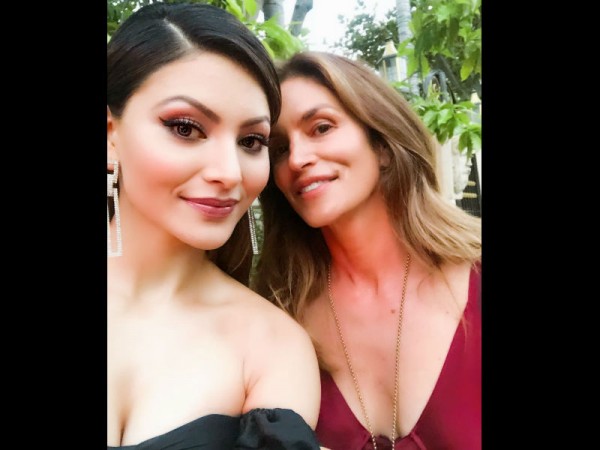 Urvashi Rautela with Cindy Crawford Urvashi Rautela with Cindy Crawford