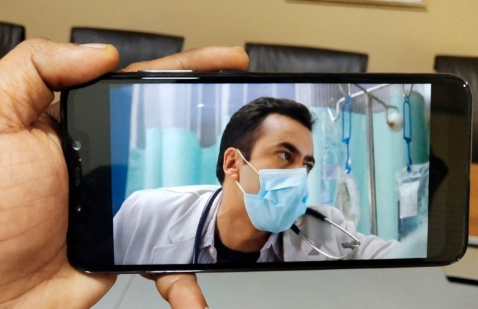 House, M.D. TV series streaming on Xiaomi Poco F1 via Amazon Prime Video service. Xiaomi, Poco F1, launch, review, price, specifications,