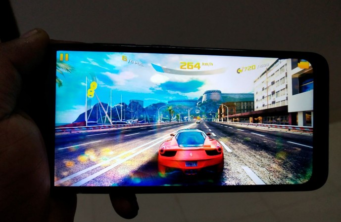 While playing graphics-intense games, Poco F1 never overheated beyond my confort level. Xiaomi, Poco F1, launch, review, price, specifications,