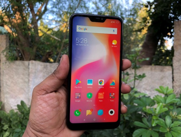 Xiaomi Redmi 6 Pro sports a 5.84-inch full HD (2280x1080p) screen with 2.5D curved glass display and 19:9 aspect ratio. Xiaomi, Redmi 6 Pro, review, price, specs