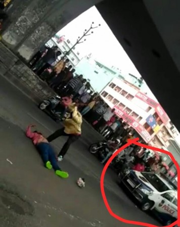 Hyderabad man killed in front of police van Hyderabad man killed in front of police van