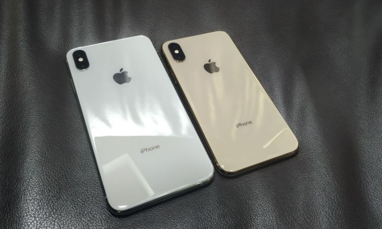 Apple iPhone XS, XS Max go on sale in India: Launch offers ...