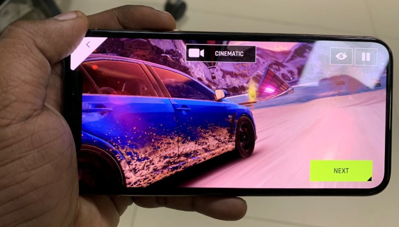 Apple iPhone XS comes with advanced A12 Bionic chipset, which is the most powerful processor for a mobile in the industry. [In Picture: Asphalt 9 game is being played) Apple, iPhone XS, review